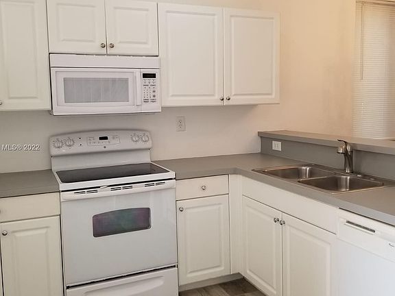 4th image of 17345 NW 7th Ave APT 101