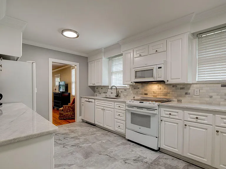 1514 Lakeview Ave — Photo 10