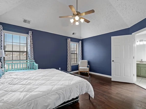 4134 Meadow Field Ln, Memphis, TN 38135