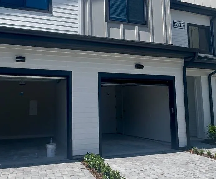 5200 W Tyson Ave — Photo 2