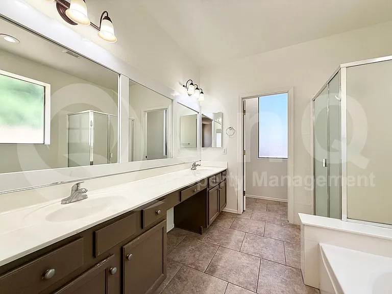 230 N Nash Way — Photo 14