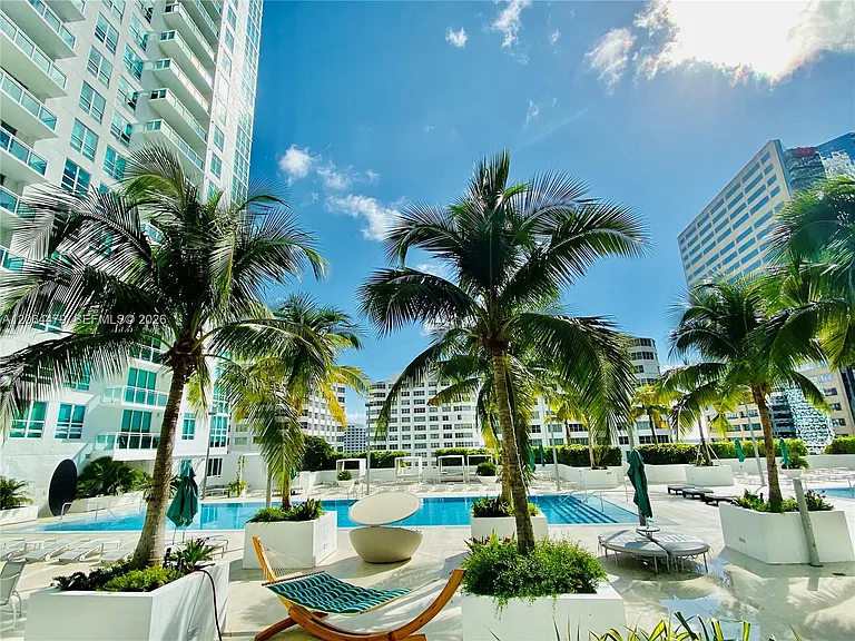 950 Brickell Bay Dr #3709 — Photo 66
