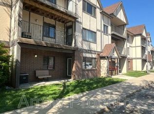 2334 N 44th St #17, Lincoln, NE 68504