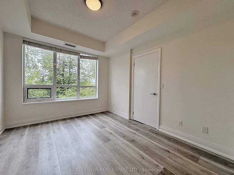 399 Spring Garden Ave #212 — Photo 6