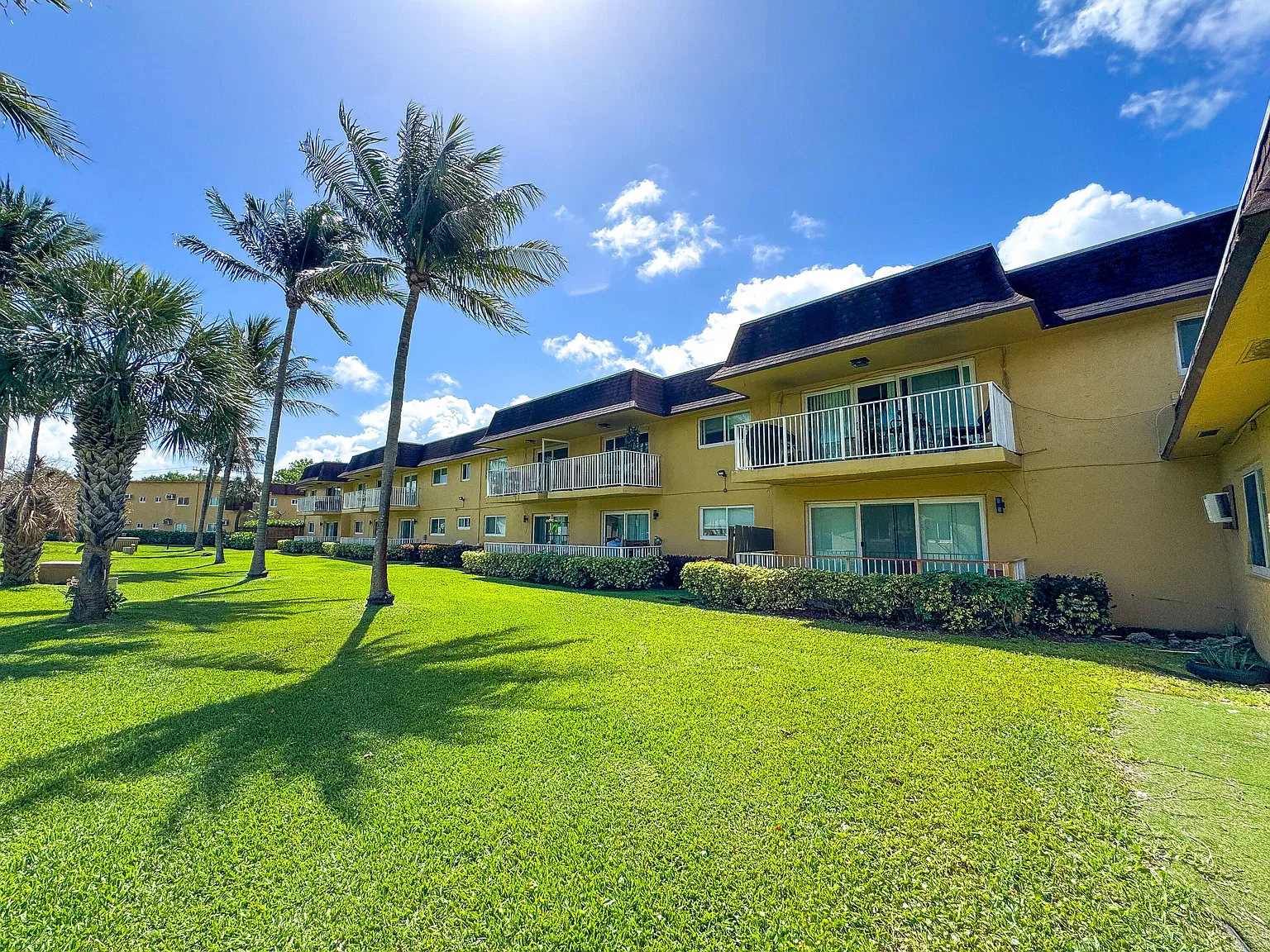 1 bed, 1.0 bath, 500 sqft, $1,550 — Photo 1