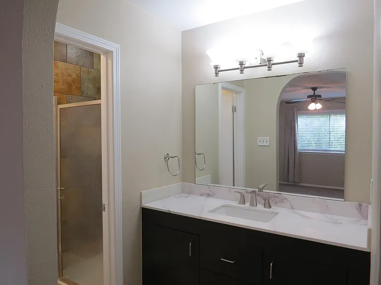 1234 Briarcove Dr — Photo 4