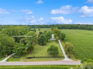 9004 S Palmer Rd, New Carlisle, OH 45344