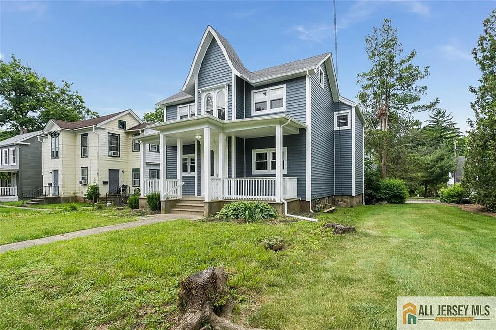Building Photo - 153 Belvidere Ave