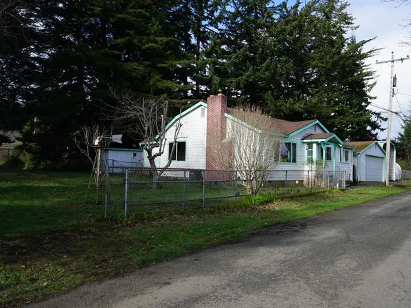 62886 School Rd, Coos Bay, OR 97420