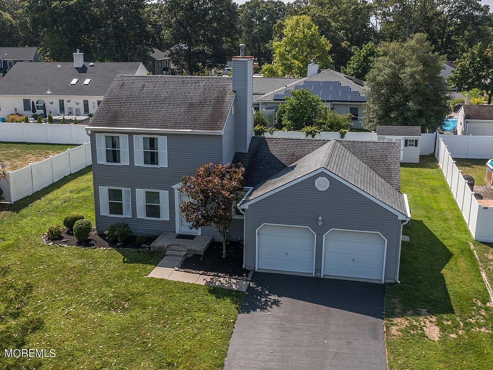 1st image of 1265 Beauchamps Place