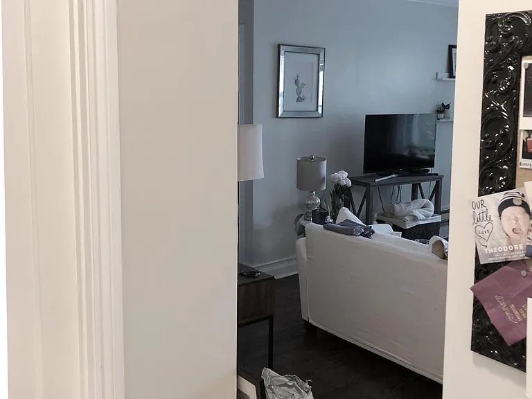 2129 N Dayton St #201 — Photo 4