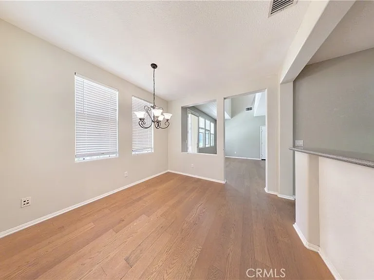 15 Elmhurst St — Photo 38