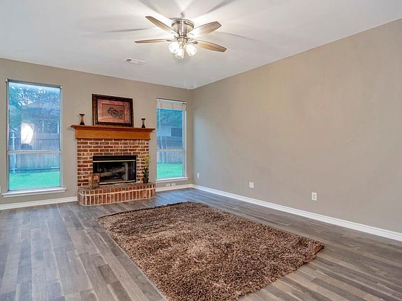 5th image of 4509 Summerbrook Cir