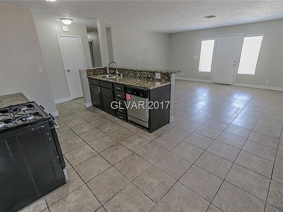 5th image of 3920 Placita Ave
