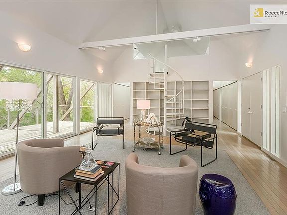 3rd image of 4006 W 56th St