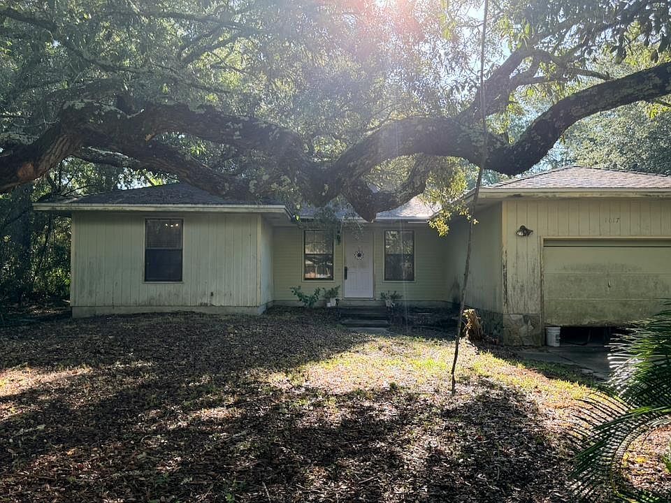 1st image of 1017 Pinetree Rd