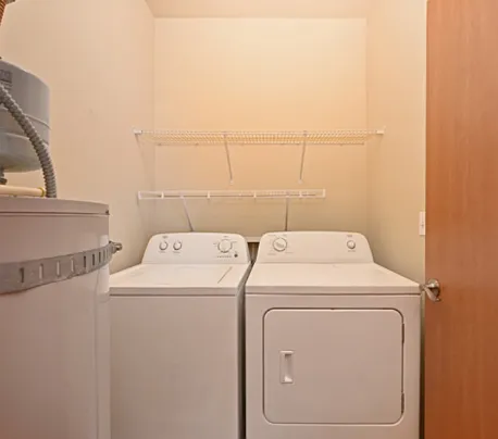 Ambaum Place I | Modern Apartment Homes w/ In-Unit Laundry! — Photo 43