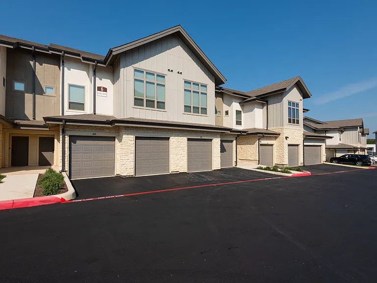 Ironridge at Hill Country Village — Photo 92