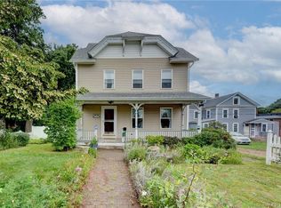 18 Pearl St, Manchester, CT 06040