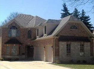 182 E Columbia Ave, Elmhurst, IL
