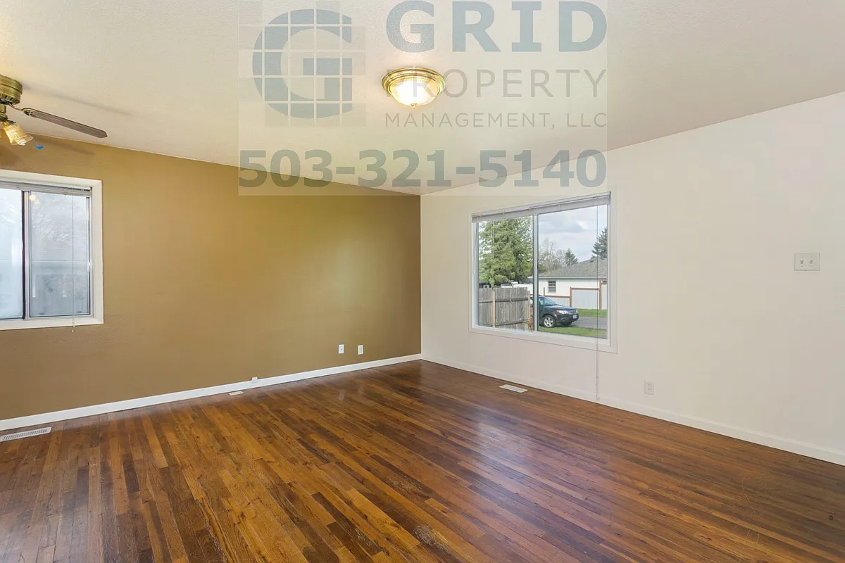 Building Photo - 4919 NE 86th Ave