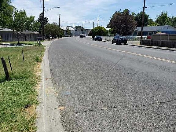 5th image of 202 Zillah Ave