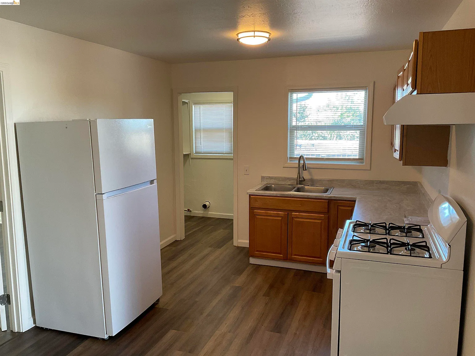 1 bed, 1.0 bath, 757 sqft, $1,895 — Photo 3