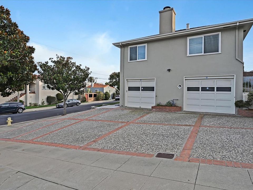 1st image of 323 Acacia Ave