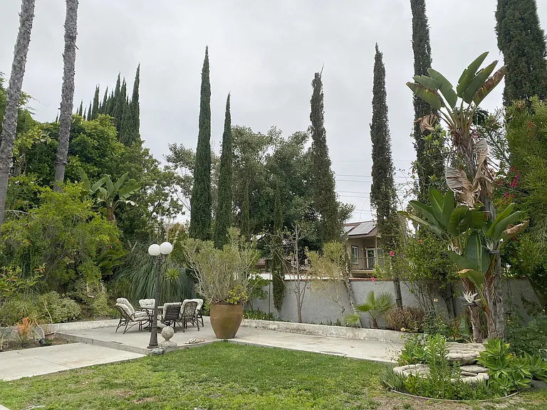 25901 Nellie Gail Rd — Photo 11