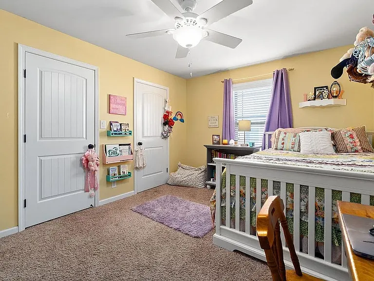 2231 Fairfax Dr — Photo 12