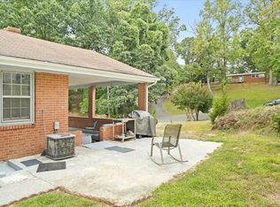 1019 Silverwood Rd NW, Roanoke, VA 24017