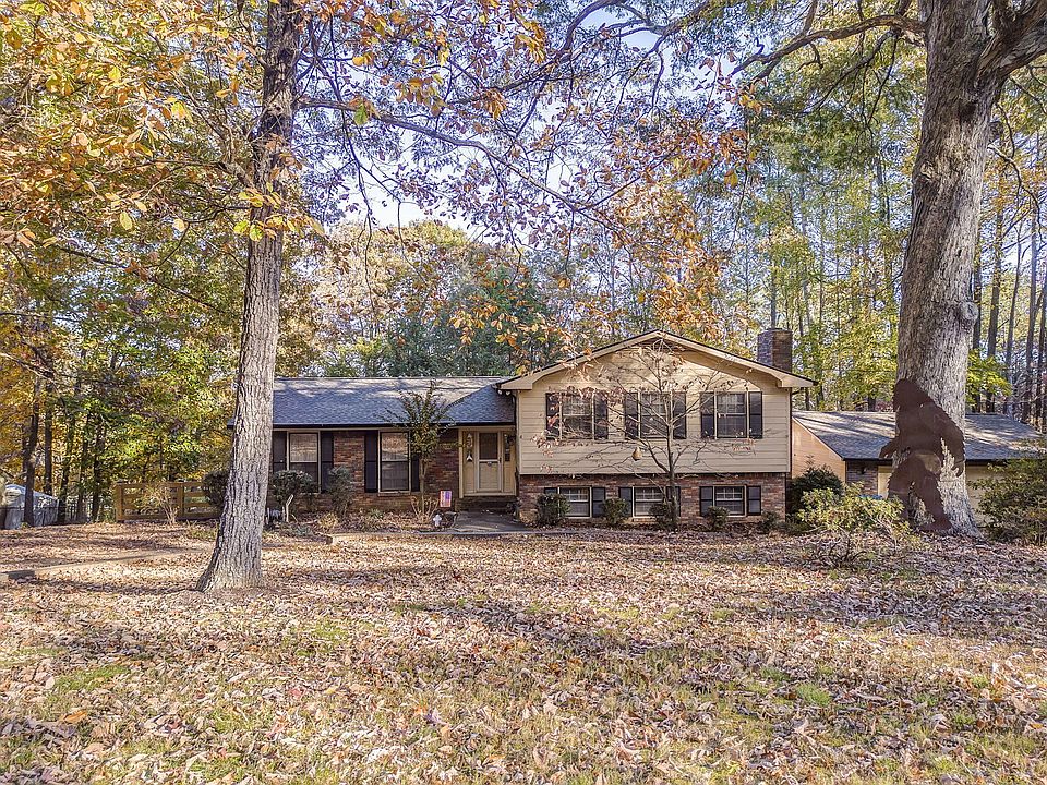 1st image of 1929 Sourwood Dr