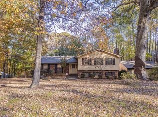 1929 Sourwood Dr, Dalton, GA 30720