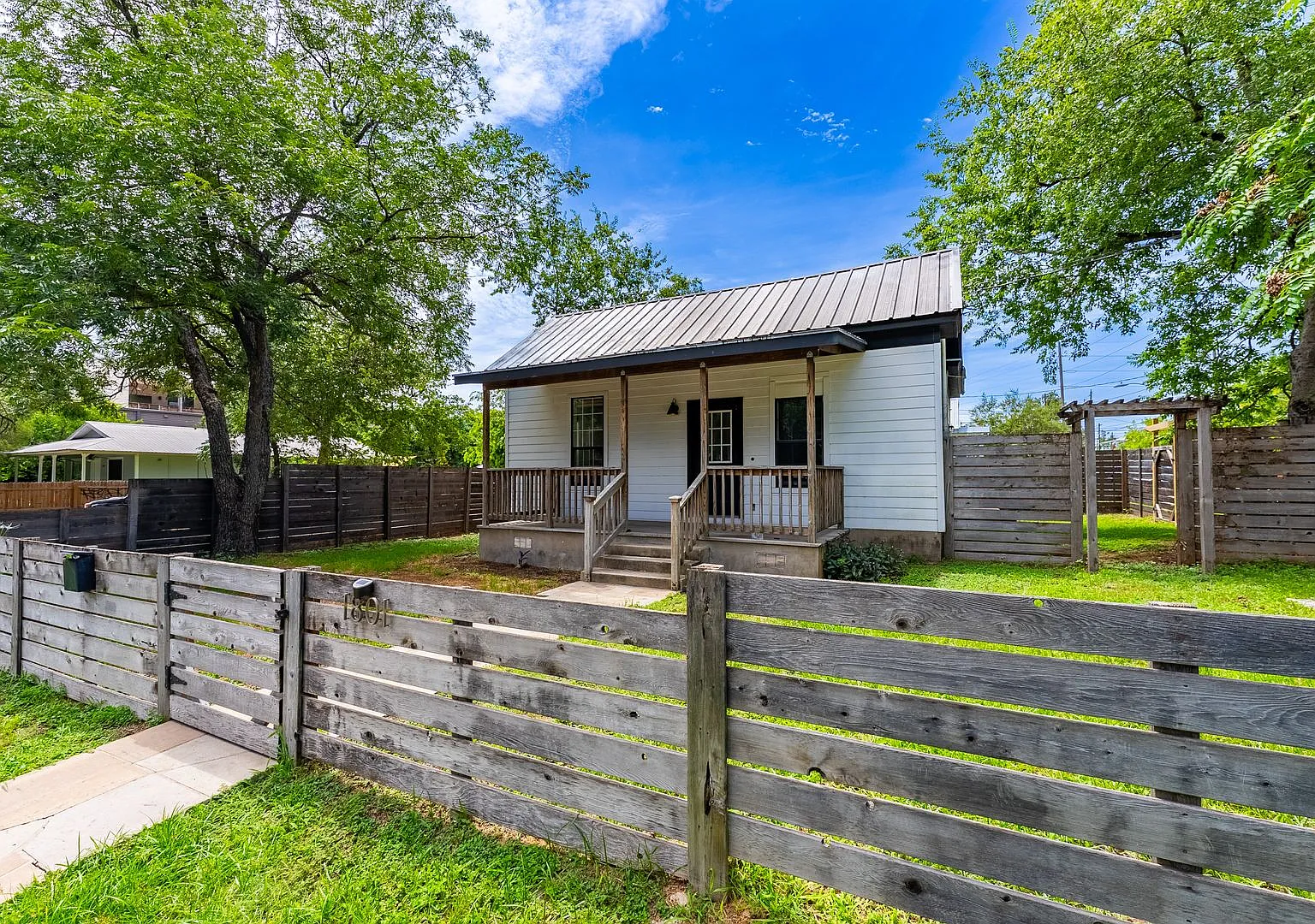 Urban Charm Meets Modern Living in the Heart of East Austin! — Photo 4