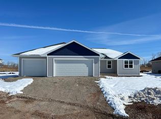 2105 Bufflehead Ln, Green Bay, WI 54311