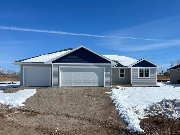 2105 Bufflehead Ln, Green Bay, WI 54311