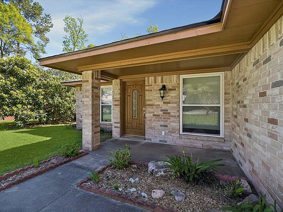 4th image of 25732 Chestnut Ln