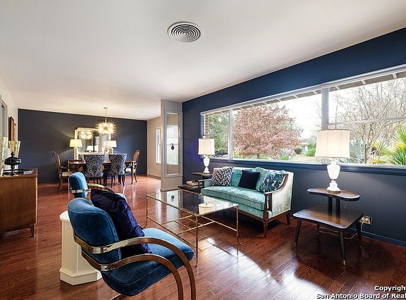 3rd image of 120 Atwater Dr
