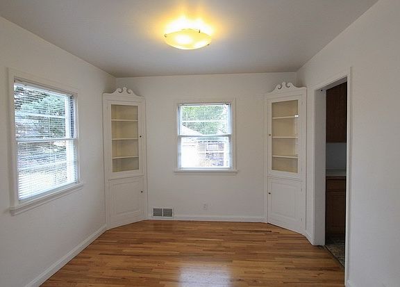 4th image of 1328 S Emigration St