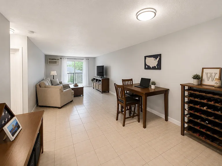 9 Kenmar Dr #13 — Photo 2