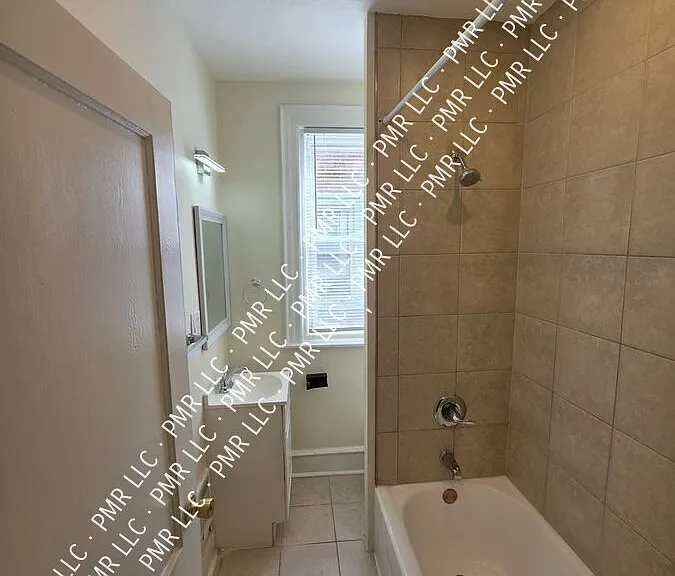 5820 Lansdowne Ave #2 — Photo 20