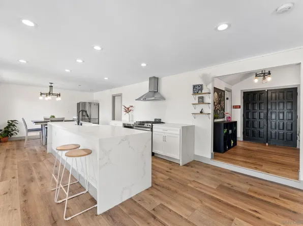 10111 Cliffwood Dr, La Mesa, CA 91941