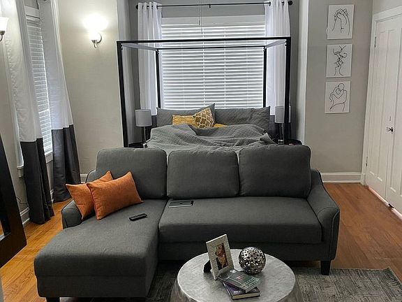 3rd image of 104 S Armenia Ave #10235527