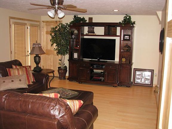 4th image of 3074 County Road 37