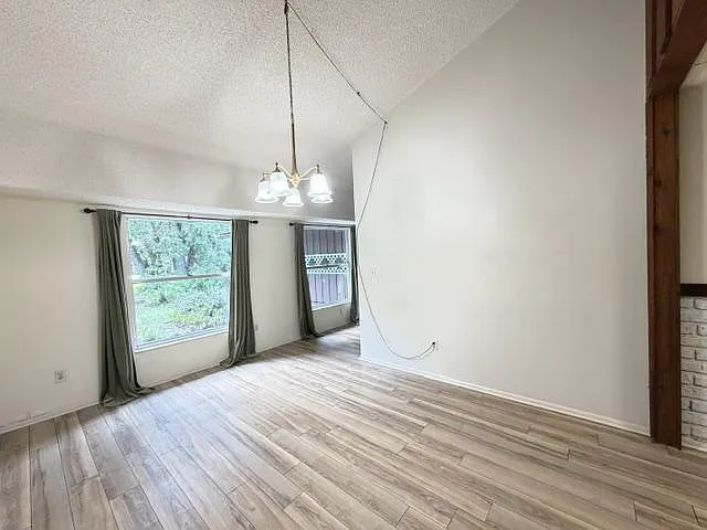 3185 Knox McRae Dr — Photo 11