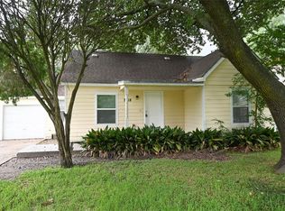 7818 Curry Rd, Houston, TX 77093