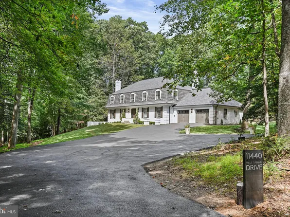 11440 Vale Spring Dr, Oakton, VA 22124