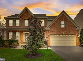 15329 Wits End Dr, Woodbridge, VA 22193