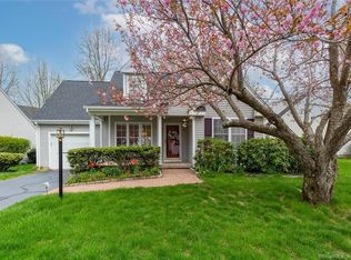 50 Fox Holw #50, Avon, CT 06001