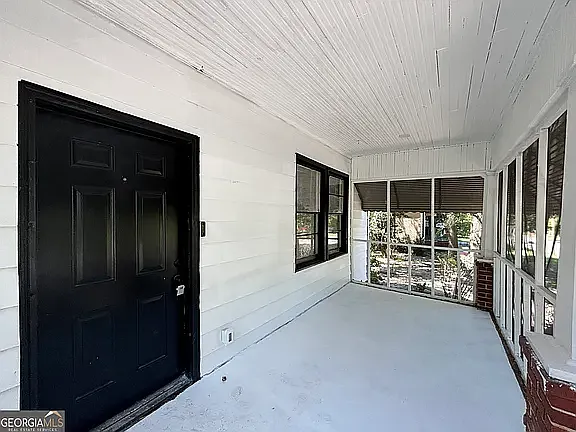 836 Grady St S — Photo 2
